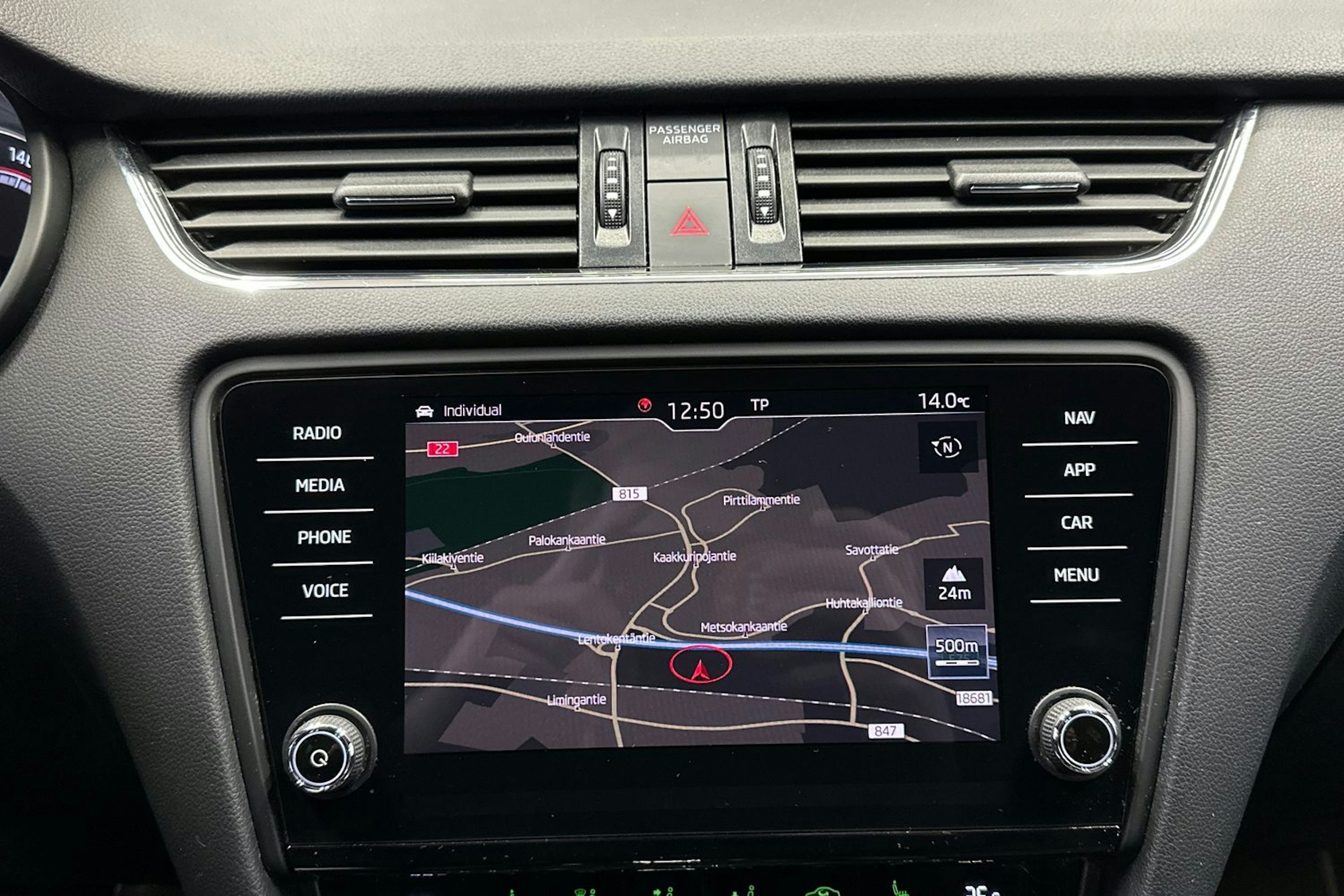 valkoinen Skoda Octavia 2018 kuva 18.