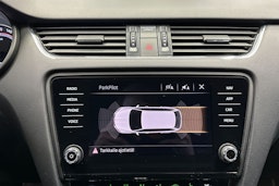 valkoinen Skoda Octavia 2018 kuva 19.