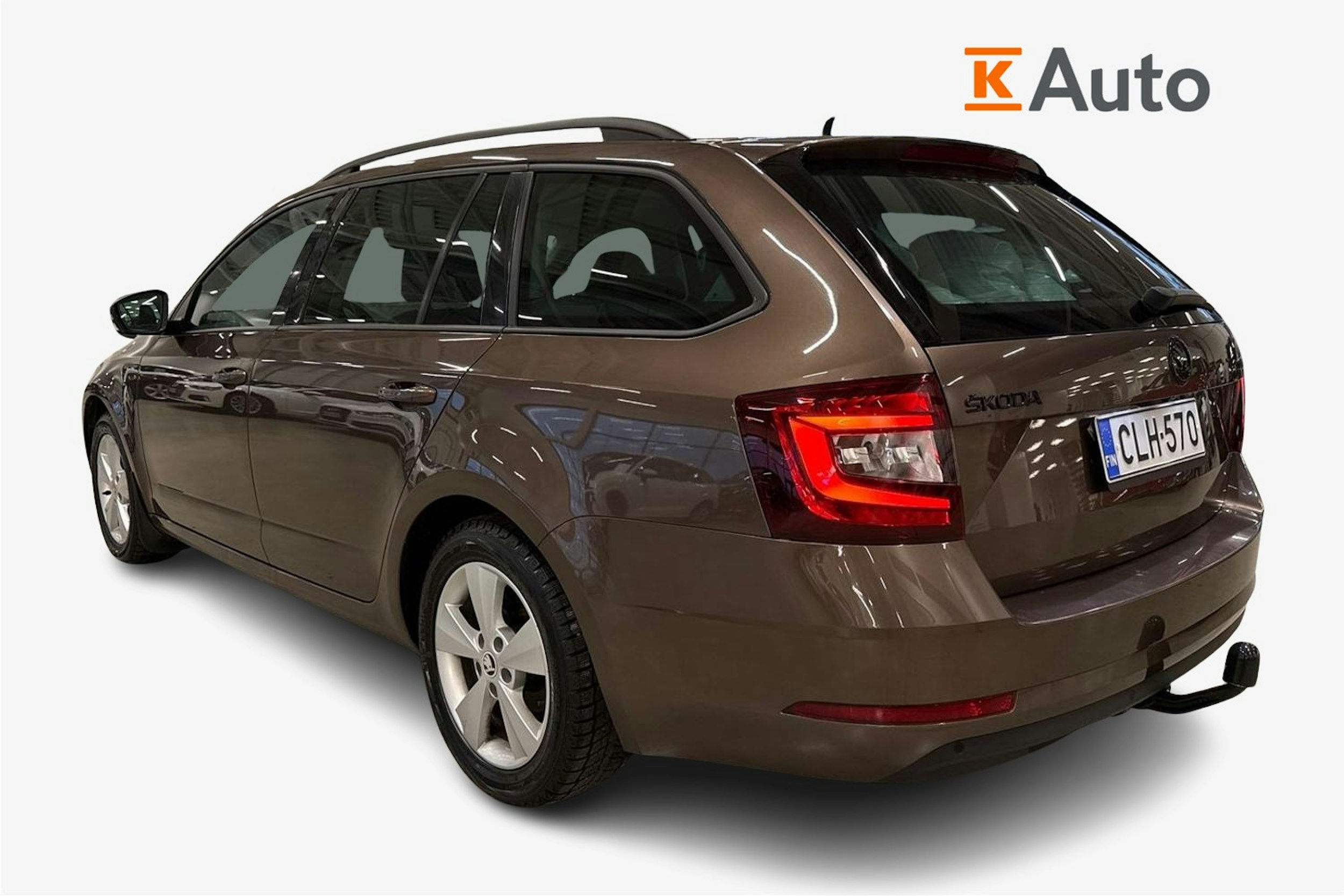 Ruskea (beige) Skoda OCTAVIA 2018 kuva 2.