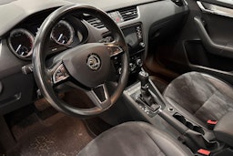 Ruskea (beige) Skoda OCTAVIA 2018 kuva 7.