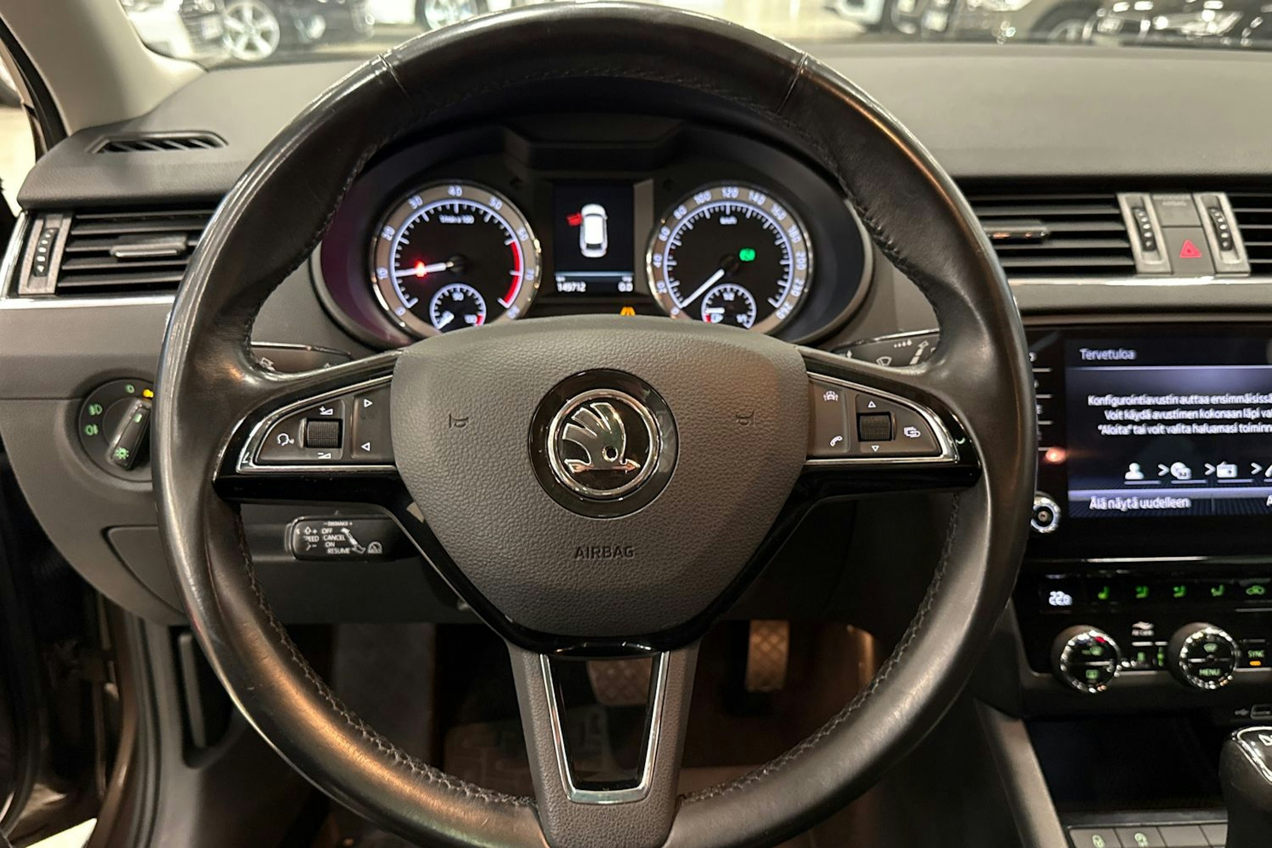 Ruskea (beige) Skoda OCTAVIA 2018 kuva 19.