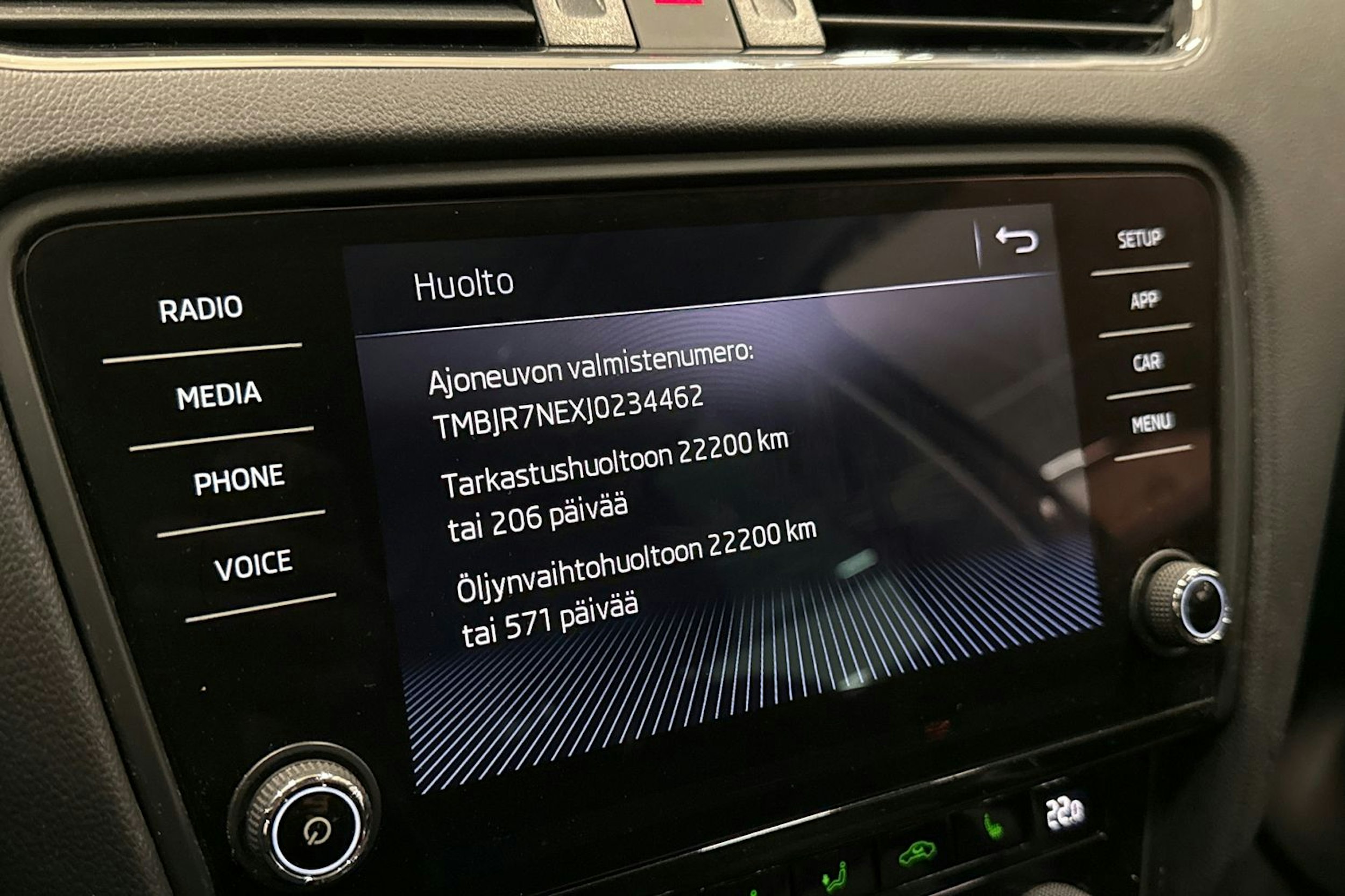 Ruskea (beige) Skoda OCTAVIA 2018 kuva 28.