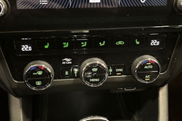 Ruskea (beige) Skoda OCTAVIA 2018 kuva 29.