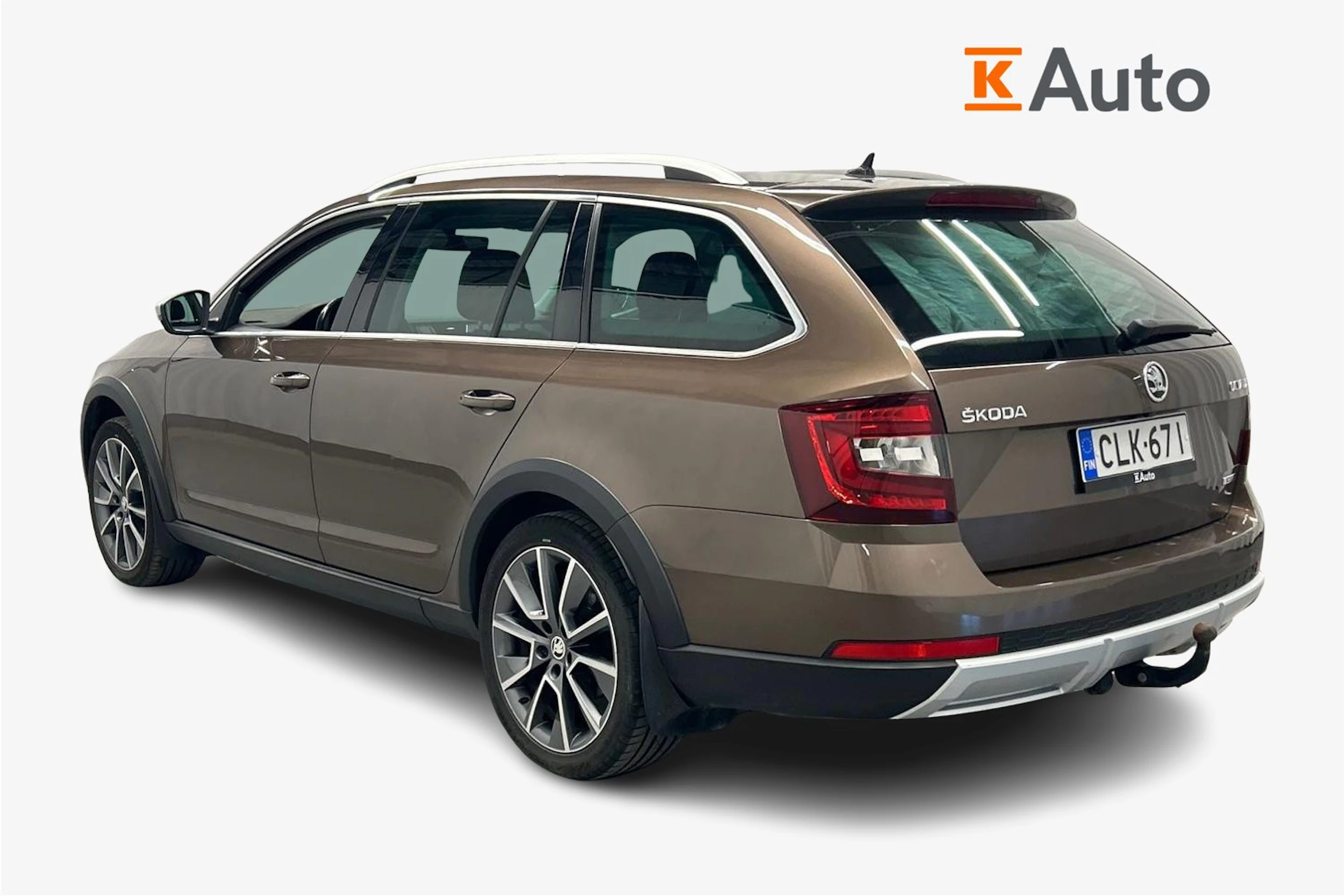 ruskea (beige) Skoda Octavia 2018 kuva 2.
