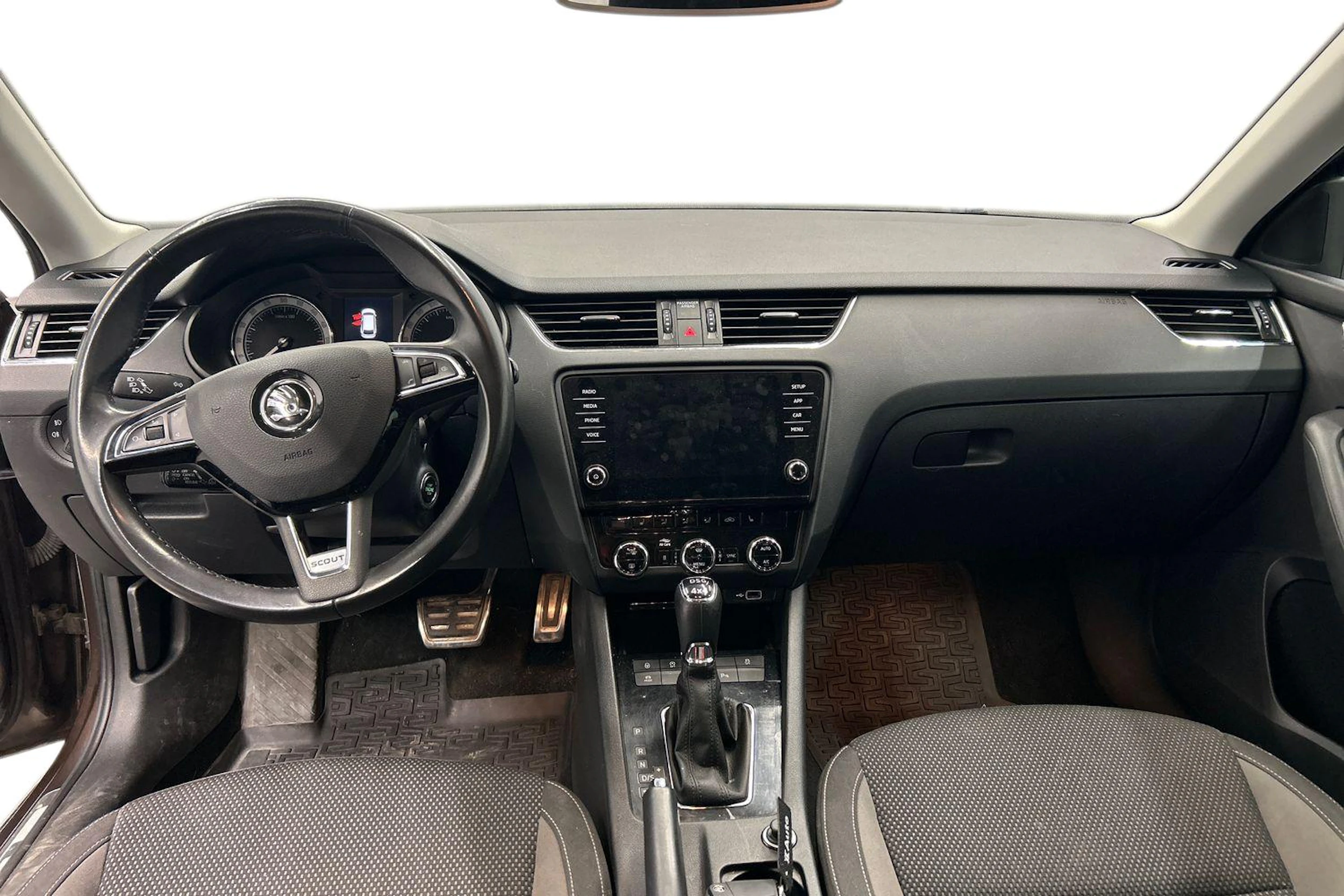ruskea (beige) Skoda Octavia 2018 kuva 7.