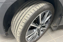 ruskea (beige) Skoda Octavia 2018 kuva 10.