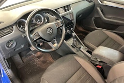 Sininen Skoda OCTAVIA 2018 kuva 7.