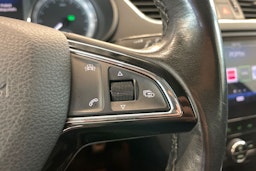 Sininen Skoda OCTAVIA 2018 kuva 15.