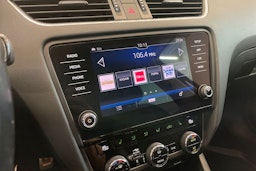 Sininen Skoda OCTAVIA 2018 kuva 18.