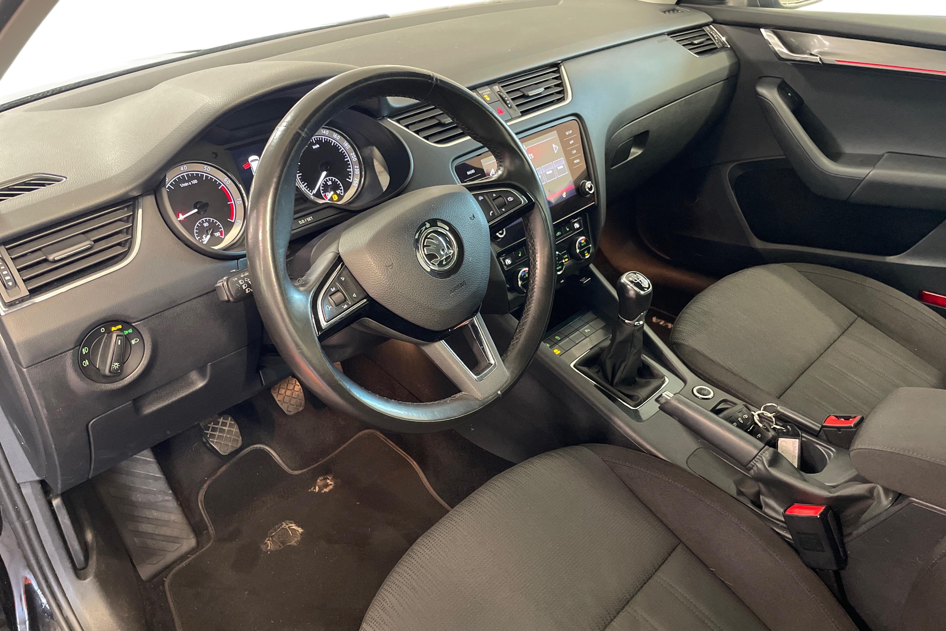 Skoda Octavia 1,5 TSI Style 2018, kuva 6/17