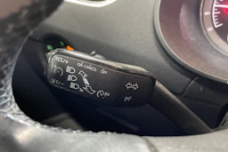 Punainen Skoda OCTAVIA 2018 kuva 6.