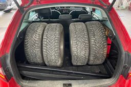 Punainen Skoda OCTAVIA 2018 kuva 14.