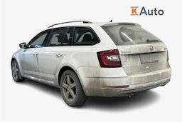 valkoinen Skoda Octavia 2018 kuva 2.