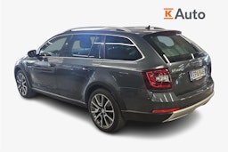 Harmaa Skoda OCTAVIA 2018 kuva 2.