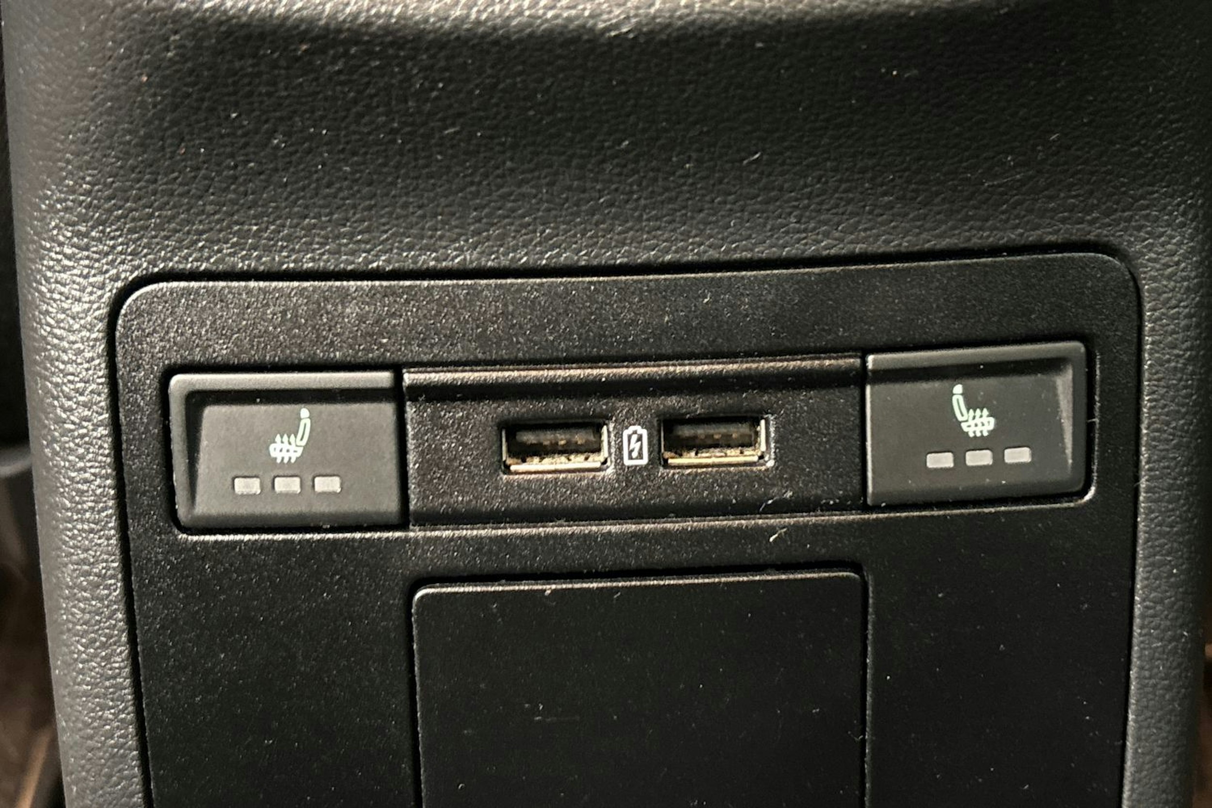 harmaa Skoda Octavia 2018 kuva 17.