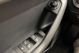 harmaa Skoda Octavia 2018 kuva 19.