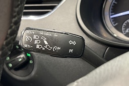 harmaa Skoda Octavia 2018 kuva 21.