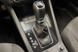 harmaa Skoda Octavia 2018 kuva 28.