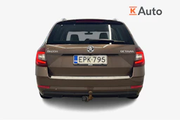 ruskea Skoda Octavia 2018 kuva 4.