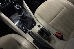 ruskea Skoda Octavia 2018 kuva 17.