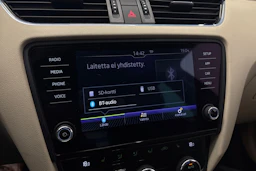 ruskea Skoda Octavia 2018 kuva 20.