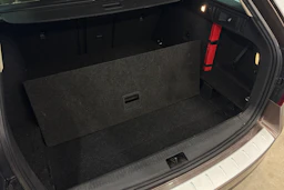 ruskea Skoda Octavia 2018 kuva 27.