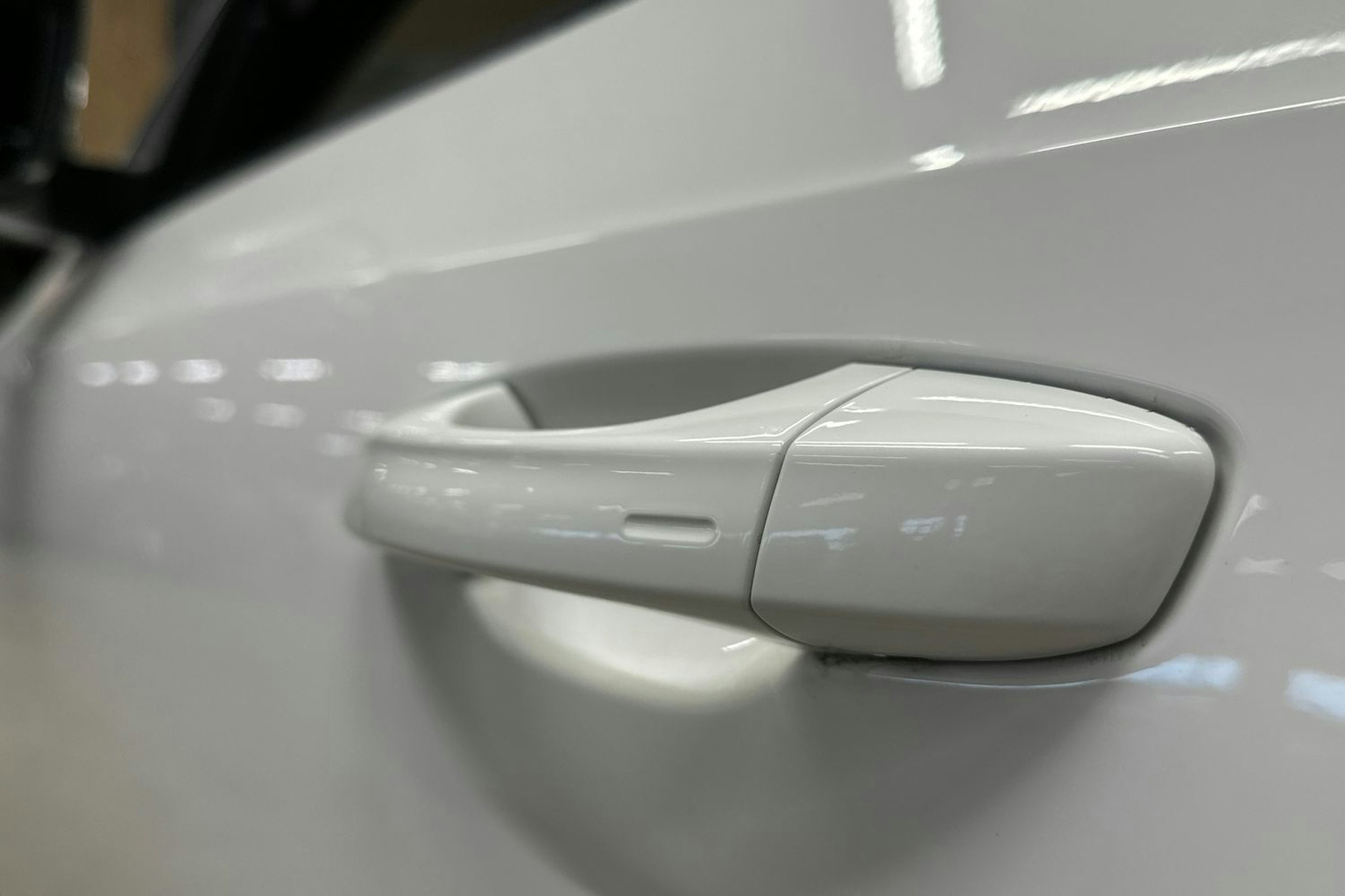 valkoinen Skoda Octavia 2018 kuva 37.