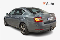 harmaa Skoda Octavia 2019 kuva 2.