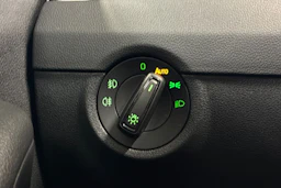 harmaa Skoda Octavia 2019 kuva 16.