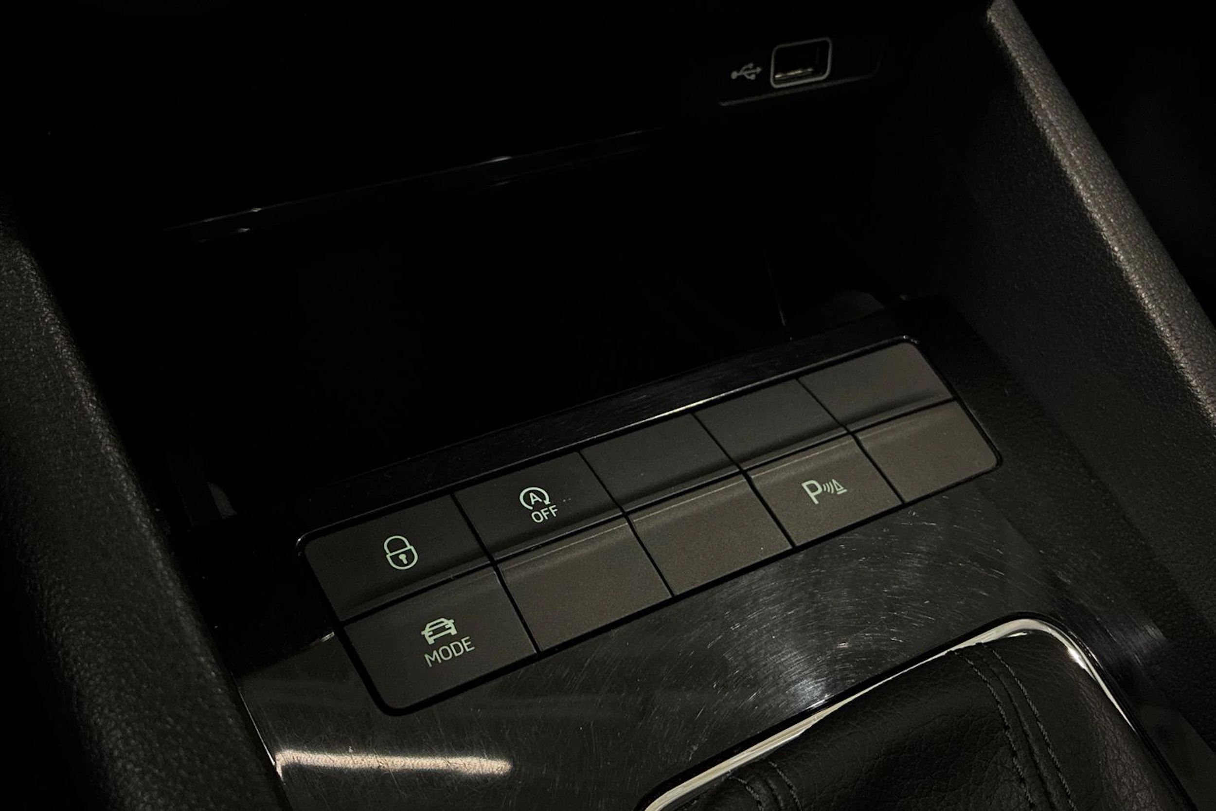 harmaa Skoda Octavia 2019 kuva 20.