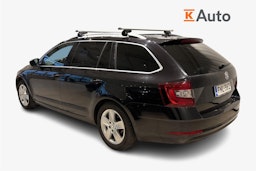 musta Skoda Octavia 2018 kuva 2.