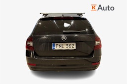 musta Skoda Octavia 2018 kuva 3.