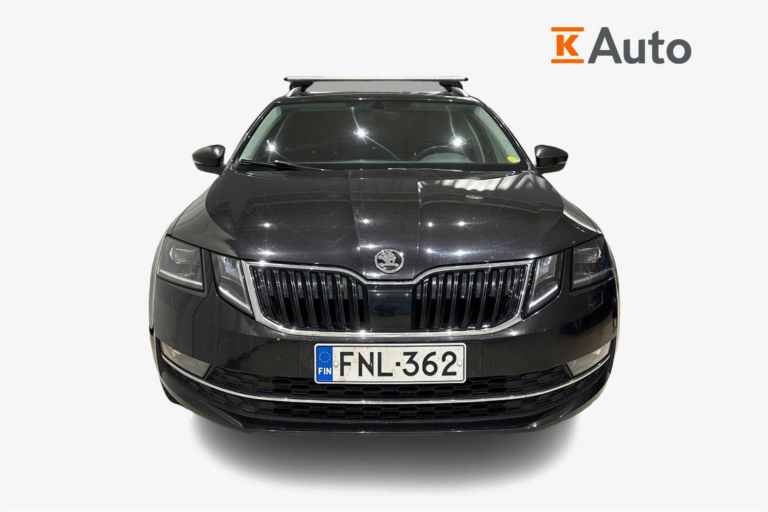 musta Skoda Octavia 2018 kuva 5.