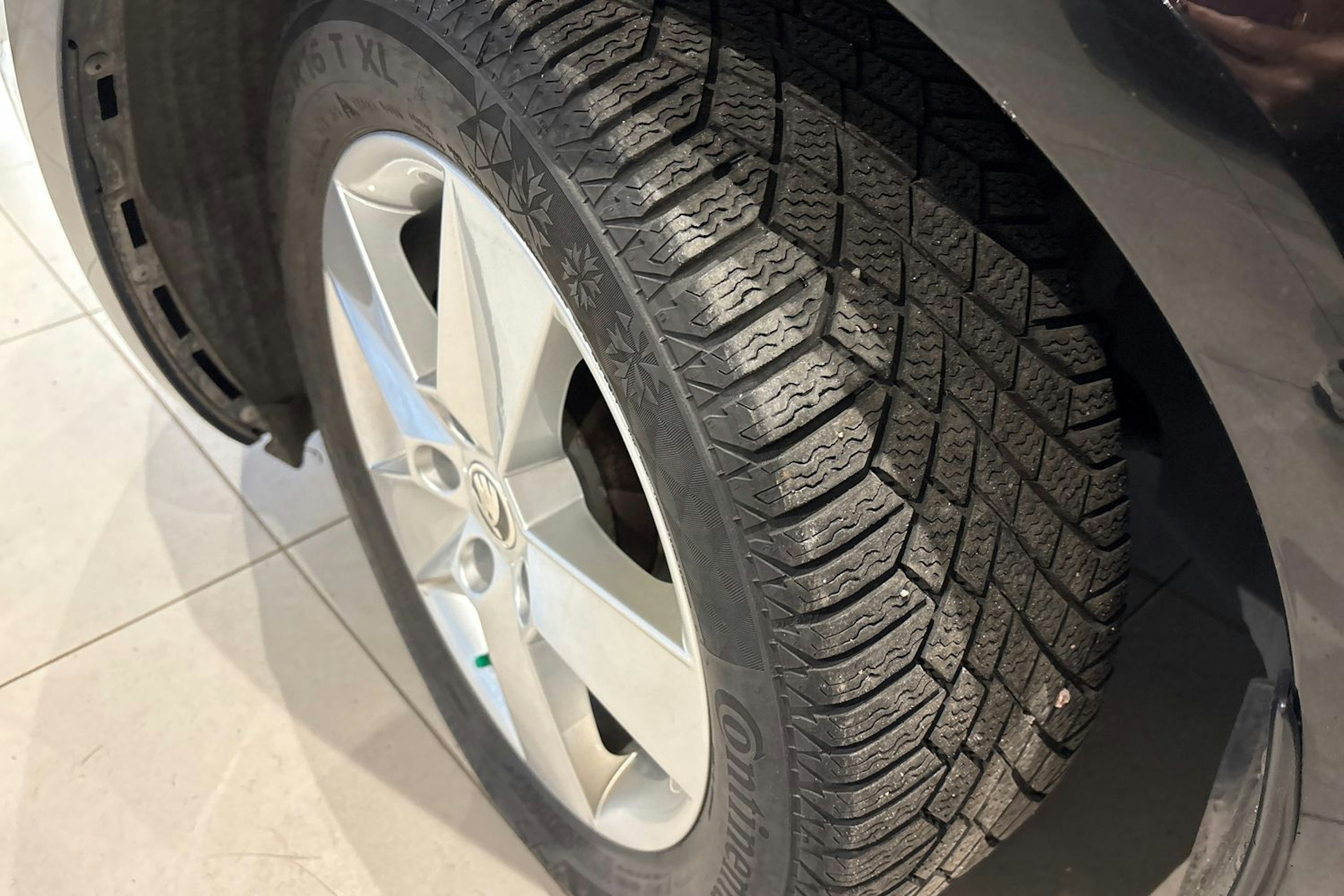 musta Skoda Octavia 2018 kuva 13.