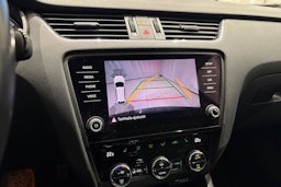 musta Skoda Octavia 2018 kuva 15.