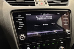 musta Skoda Octavia 2018 kuva 17.