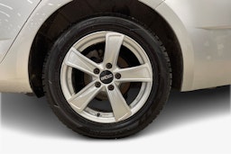 harmaa Skoda Octavia 2018 kuva 11.