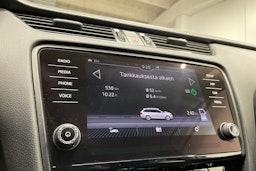 harmaa Skoda Octavia 2018 kuva 18.