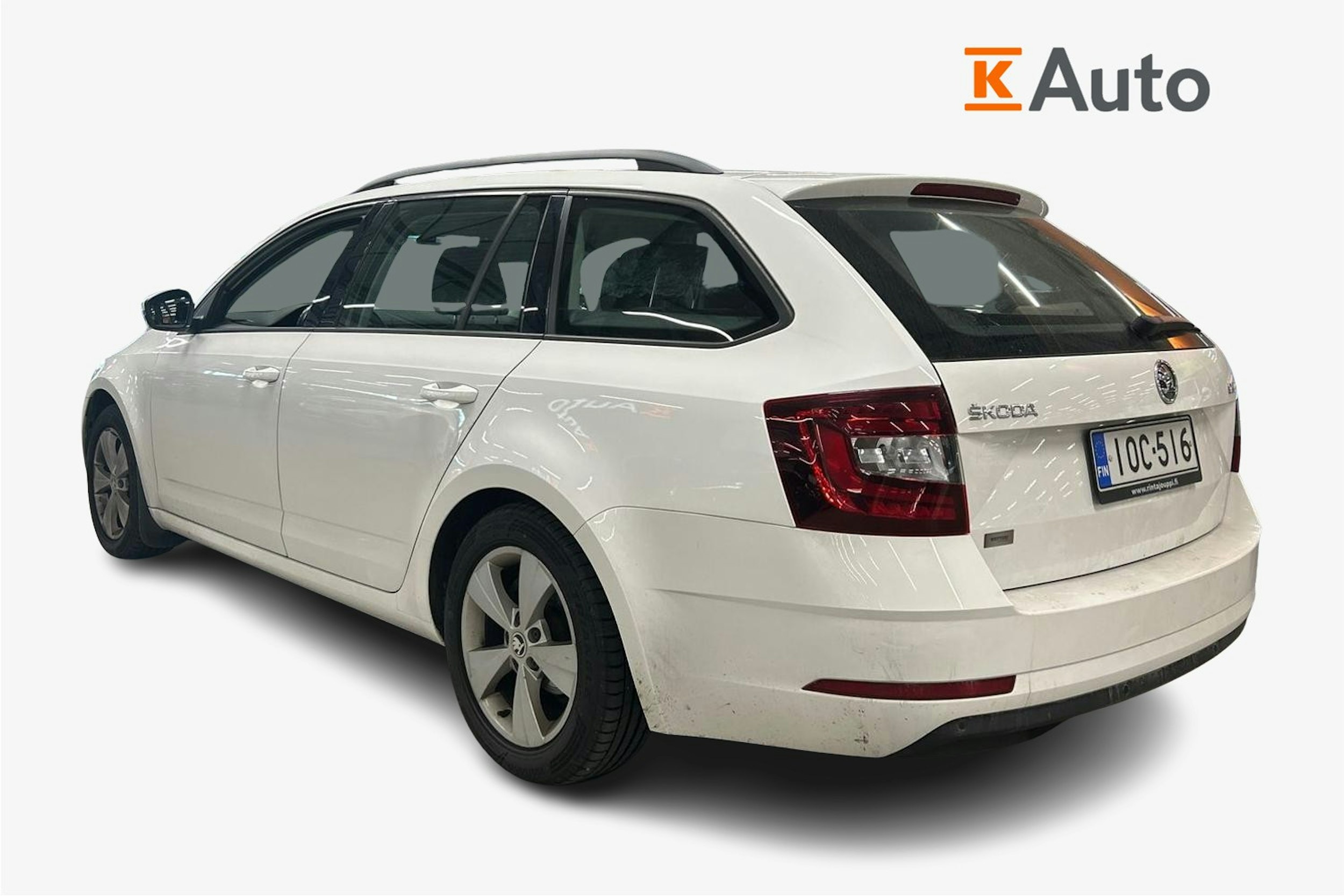 valkoinen Skoda Octavia 2018 kuva 2.