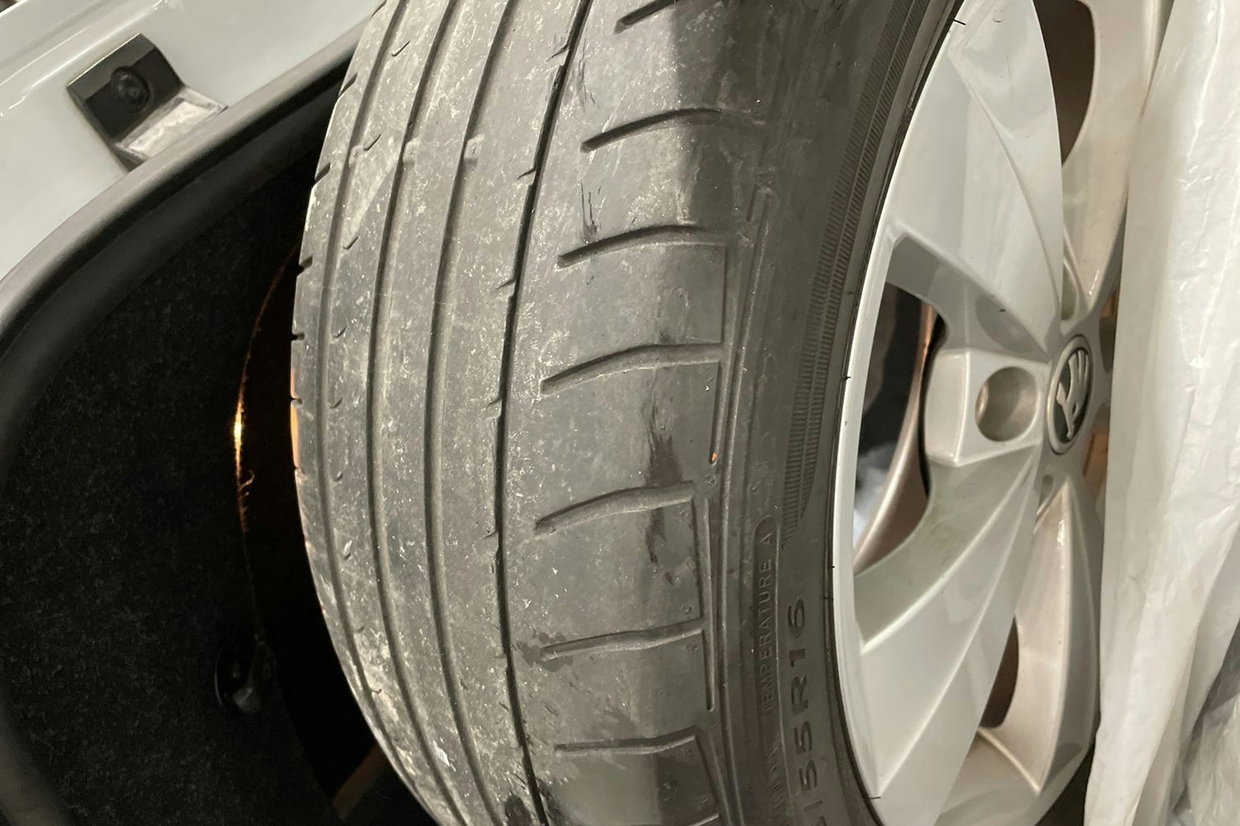 valkoinen Skoda Octavia 2018 kuva 36.