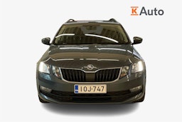 harmaa Skoda Octavia 2018 kuva 5.
