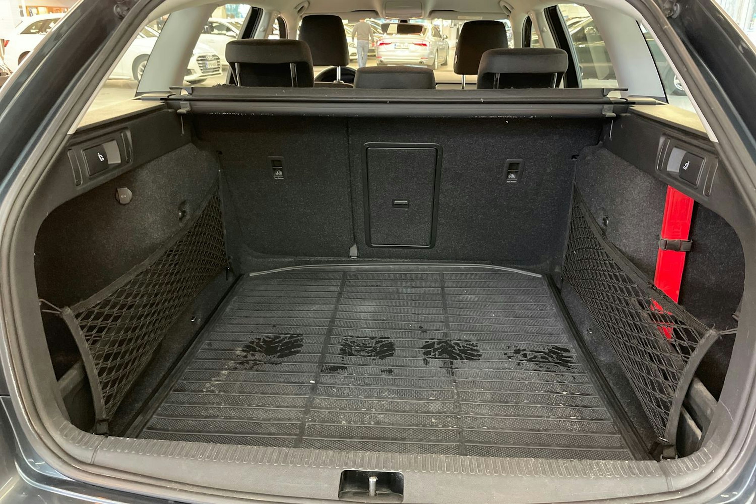 harmaa Skoda Octavia 2018 kuva 24.