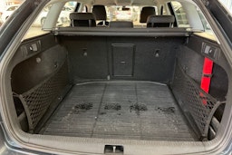harmaa Skoda Octavia 2018 kuva 24.