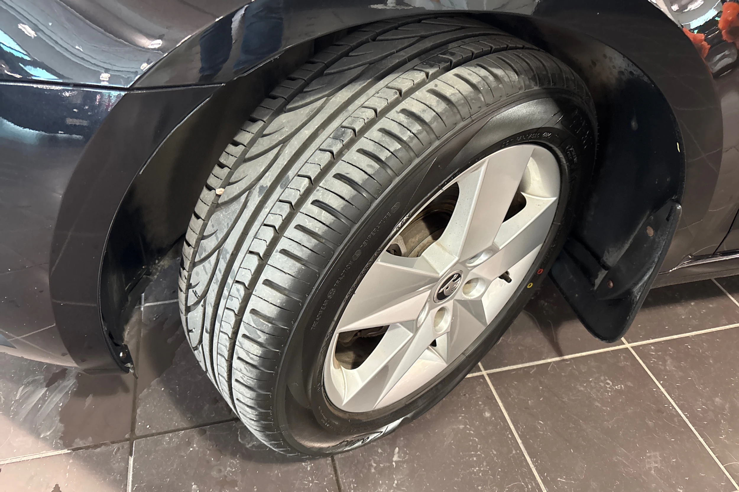 musta Skoda Octavia 2018 kuva 13.