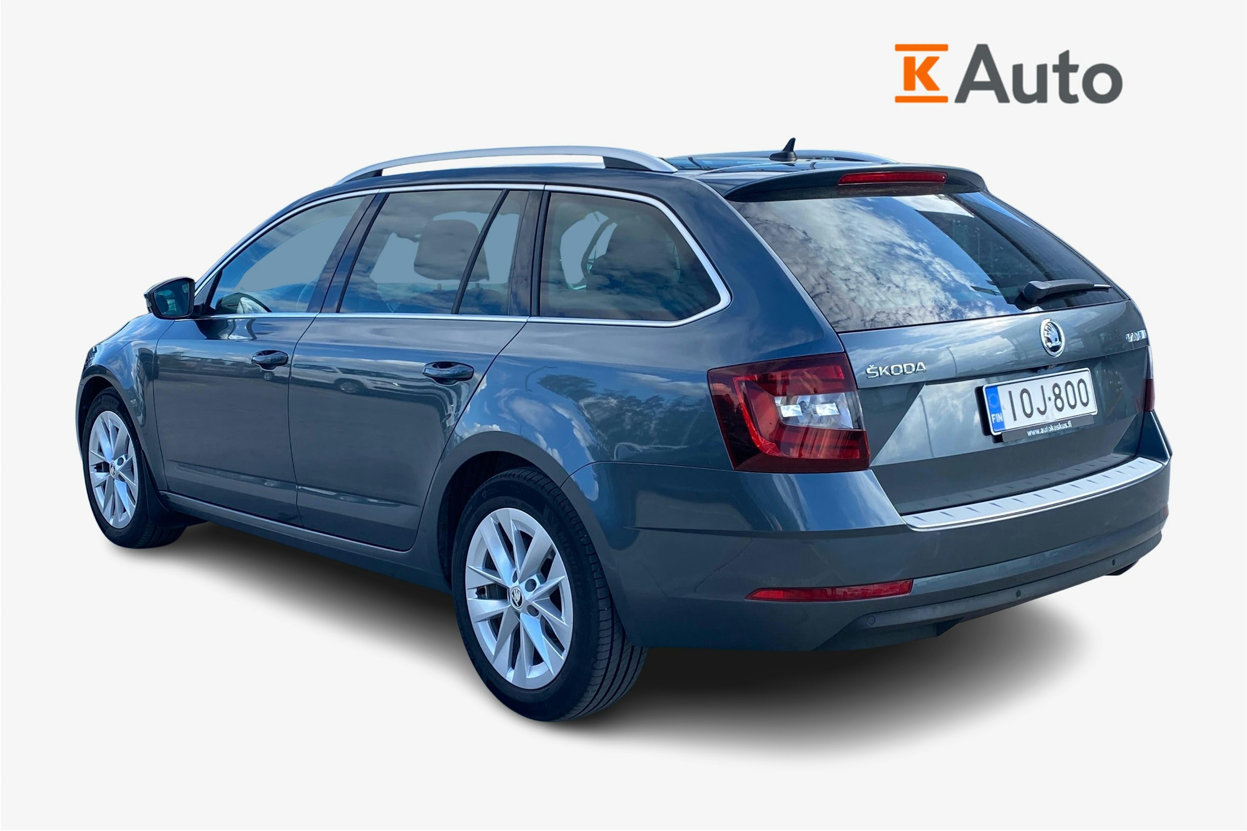 harmaa Skoda Octavia 2018 kuva 2.