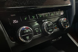 Vihreä Skoda OCTAVIA 2018 kuva 17.