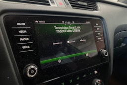 Vihreä Skoda OCTAVIA 2018 kuva 23.