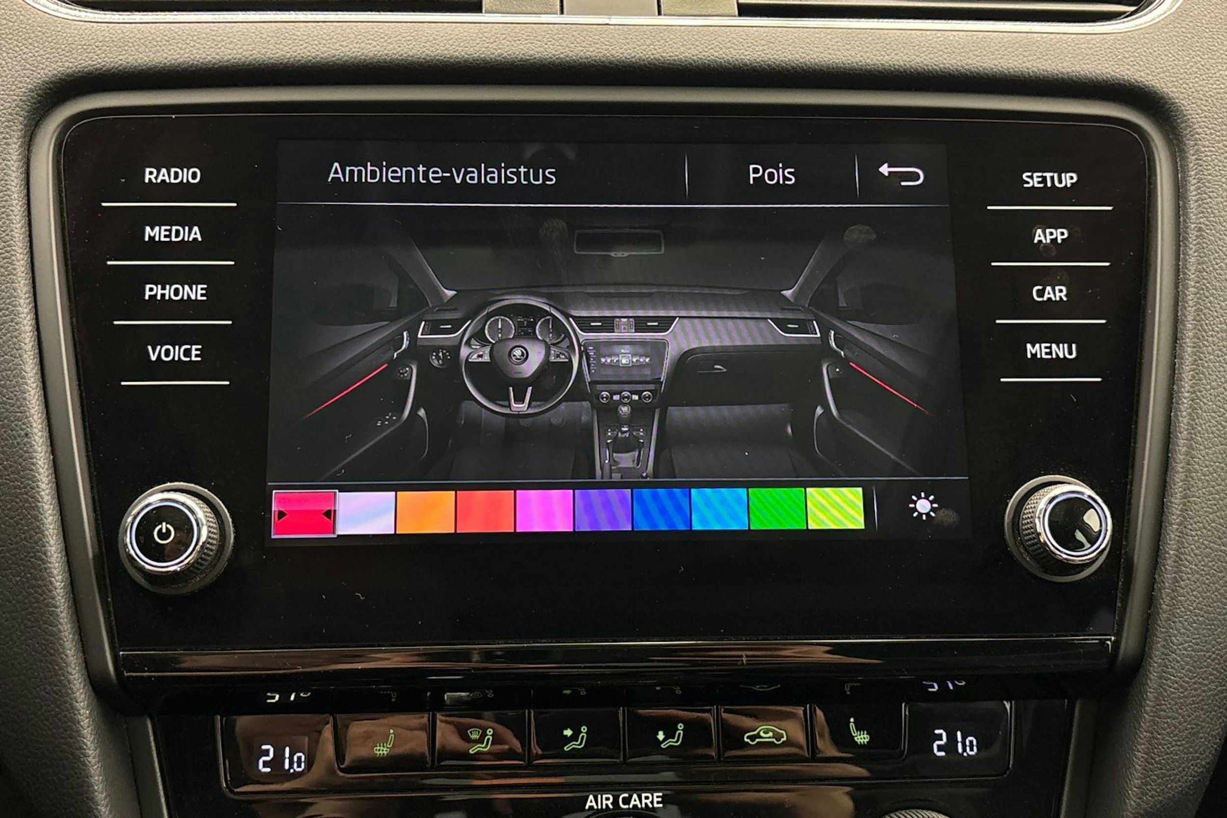 harmaa Skoda Octavia 2018 kuva 20.