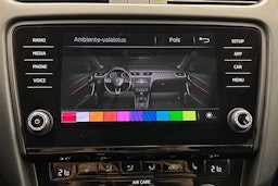 harmaa Skoda Octavia 2018 kuva 20.