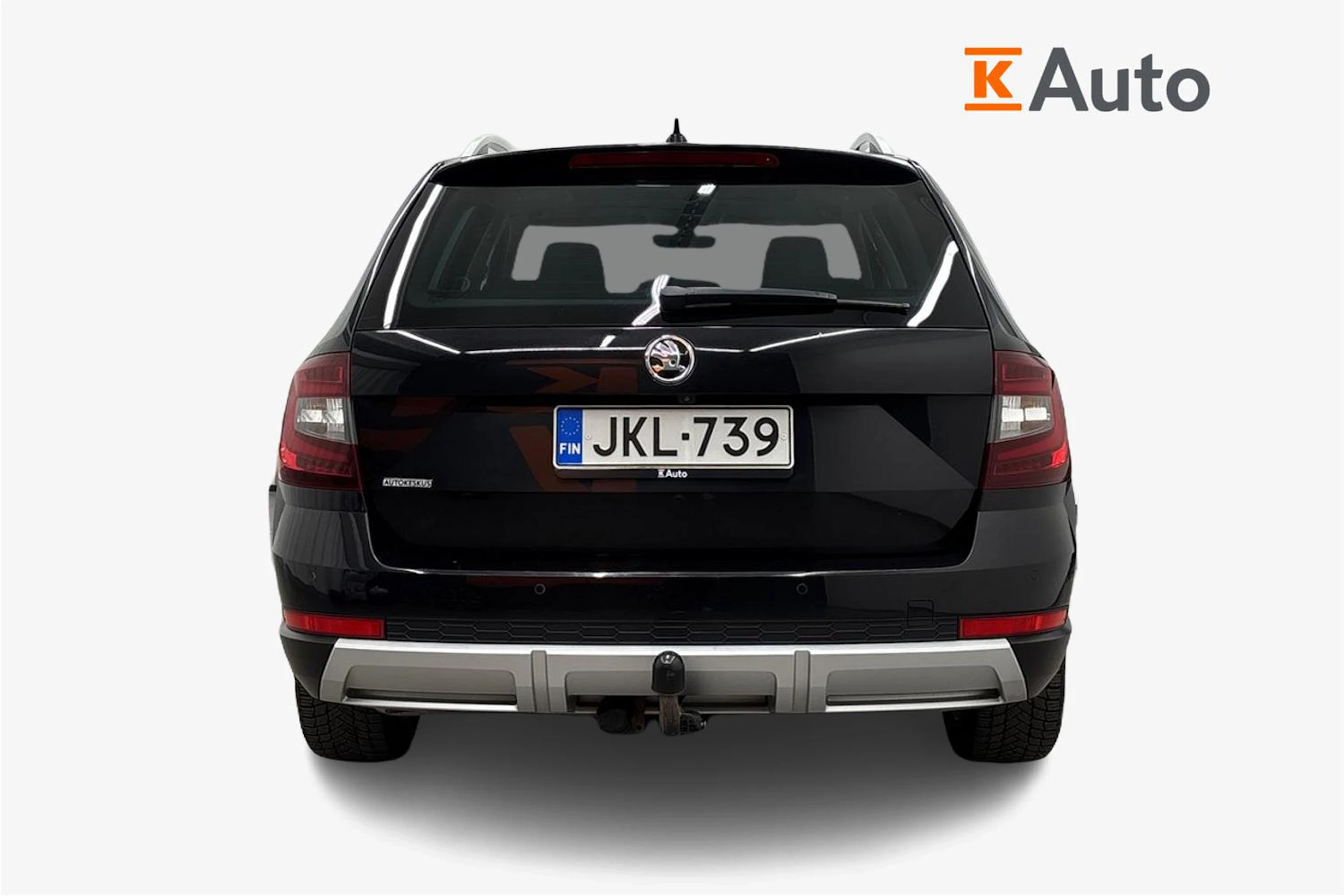 musta Skoda Octavia 2018 kuva 3.